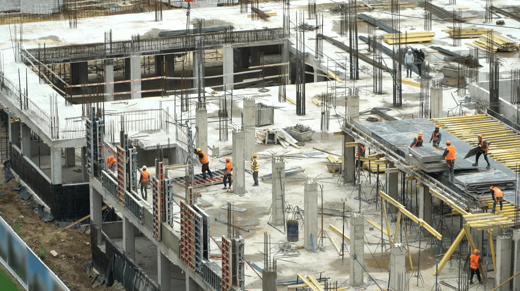 Construction document review catching an RTU-04 rooftop unit clash before and after